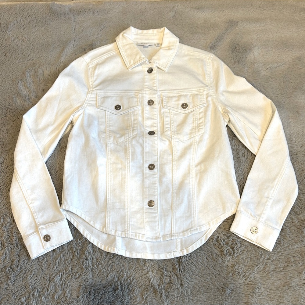 Chicos White Denim Jacket 
size: 00